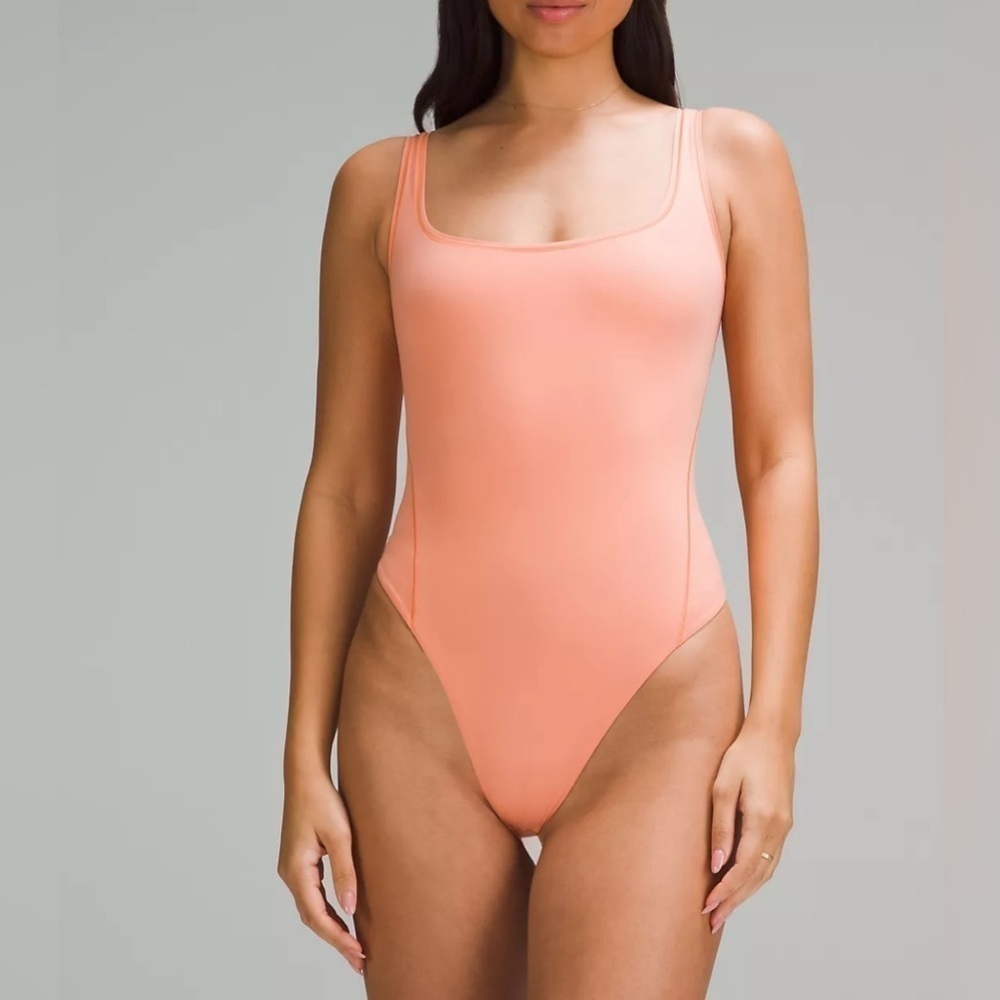 Lululemon Wundermost Ultra Soft Nulu Womens Square Neck
Sleeveless Bodysuit Sz S